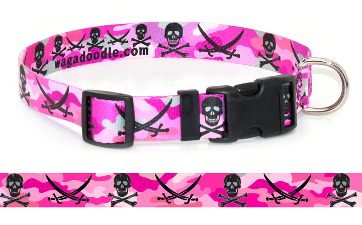 A pink camouplage dog collar with pirate skull and crossbone jolly roger flag with crossed sabers on the collar.